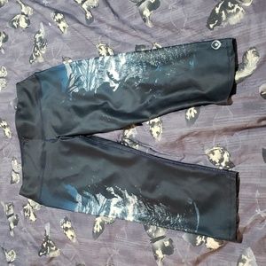 3/$65 Inner fire yoga capri